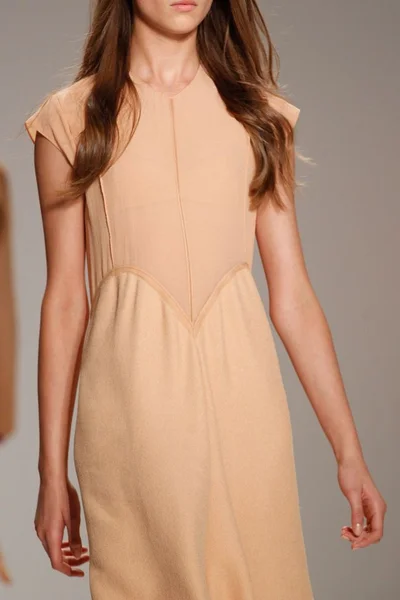 Look 11